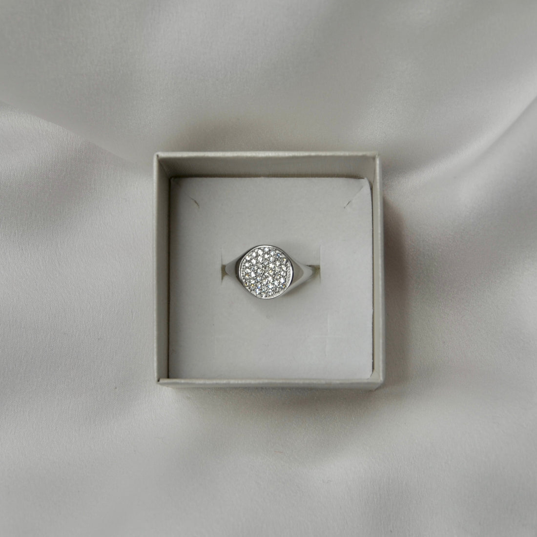 Chevalier Shine Tondo